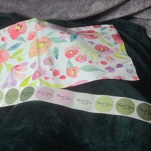 100 ct 1.5"  Thank You stickers. 6 different colors are super sticky.